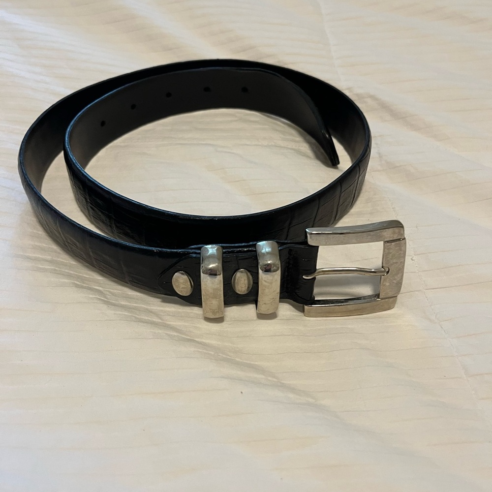 🌟🌟 EUC Italian Leather Belt!!
